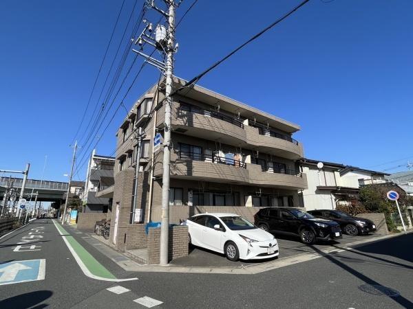 建物外観　シックな建物です。