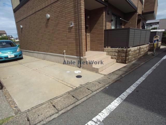 駐車場　駐車場