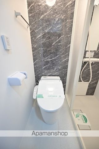 東急多摩川線 矢口渡駅 徒歩6分 5階建 築40年のトイレ写真