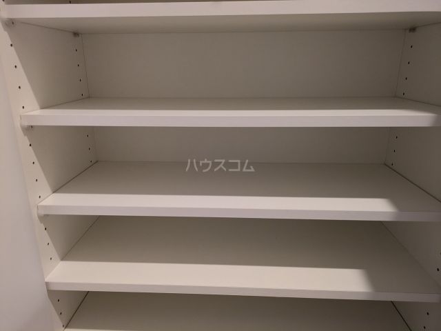 コンフォリア・リヴ西蒲田の内装写真