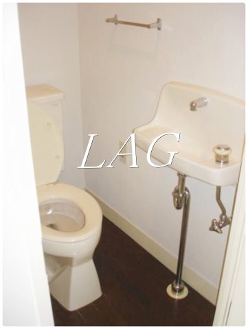 トイレ　トイレです。
