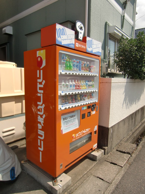 その他共有部分　共用部に自動販売機です