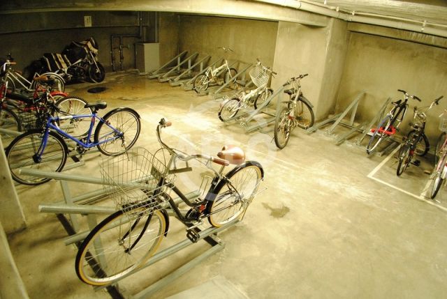 駐車場　W.O.B SHINMACHI　駐輪場