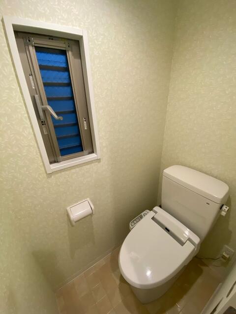 トイレ　※別部屋参考写真