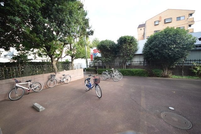 駐車場　★駐輪場★