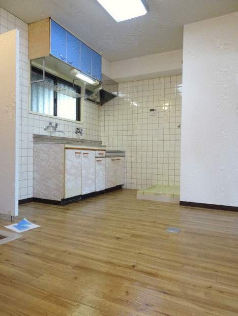 阪神電鉄阪神なんば線 千鳥橋駅 徒歩13分 4階建 築41年の居間写真