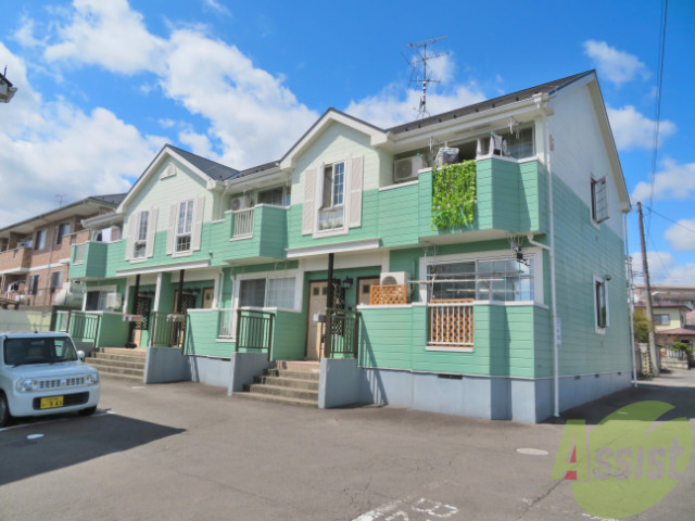仙台市太白区鈎取本町のアパートの建物外観