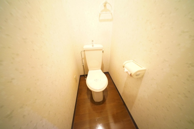 【下関市小月本町のアパートのトイレ】