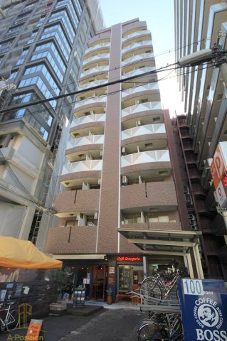 【大阪市中央区船越町のマンションの建物外観】