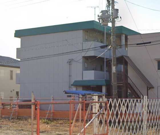 【岡山市南区福富西のマンションの建物外観】