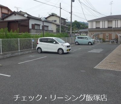 【グレイスハイツAの駐車場】