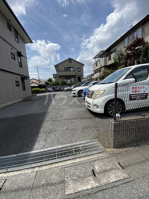 【トマトノワの駐車場】