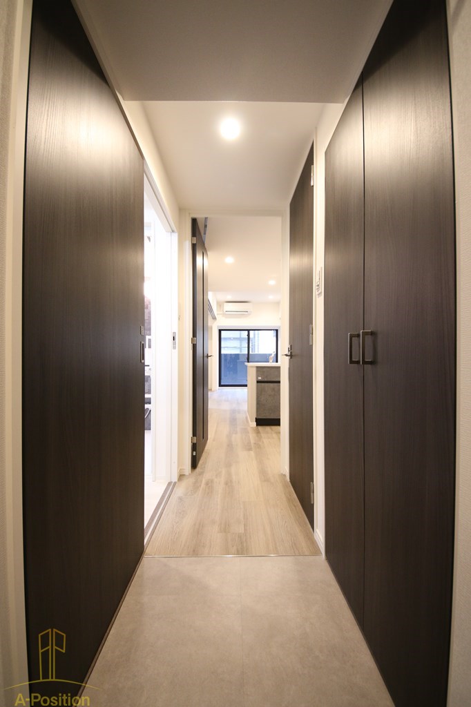 玄関　シーズンフラッツ大手前