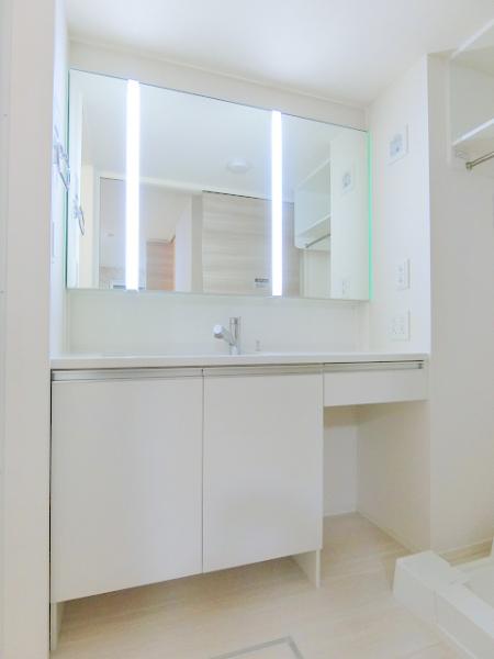 洗面設備　※写真は別のお部屋のイメージです。現状優先。