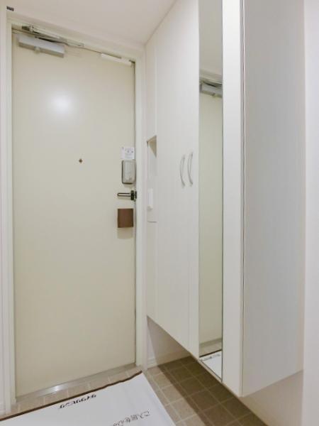 玄関　※写真は別のお部屋のイメージです。現状優先。