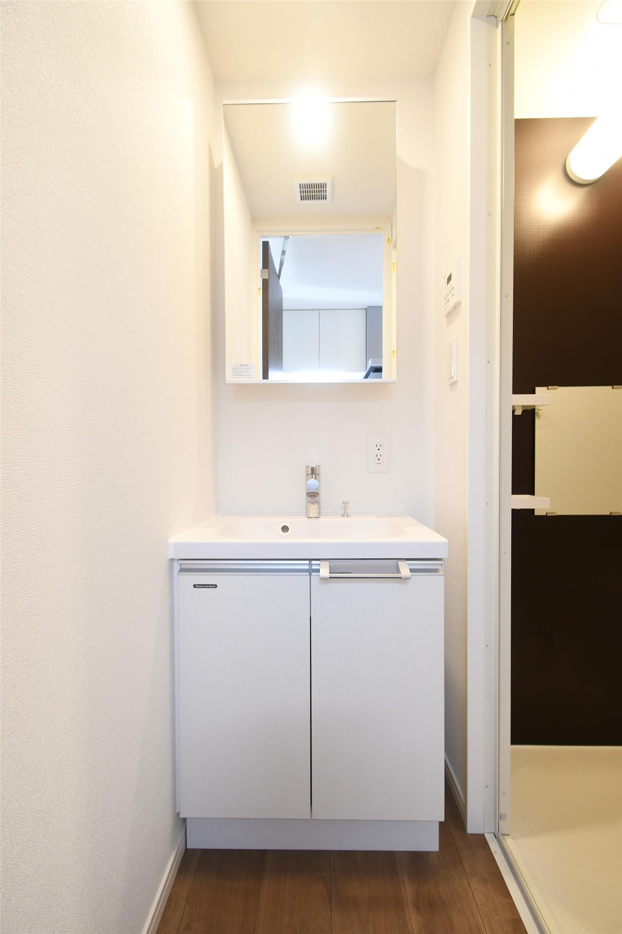 洗面設備　洗髪洗面化粧台