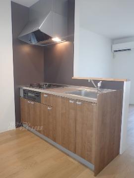 キッチン　ガス３口システムキッチン