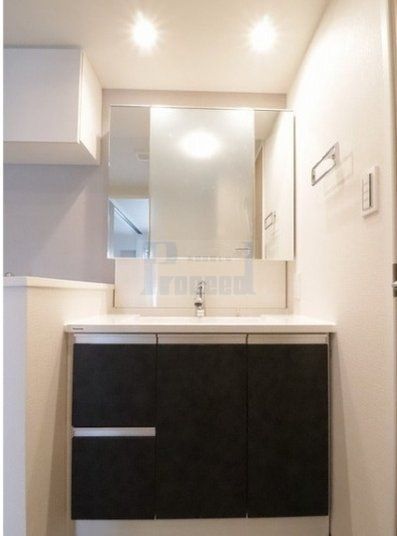 洗面設備　使いやすい独立洗面台☆