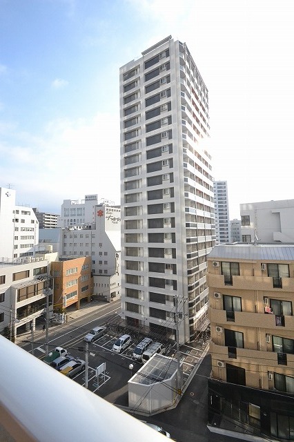 建物外観　広島駅前２０階建タワーマンション