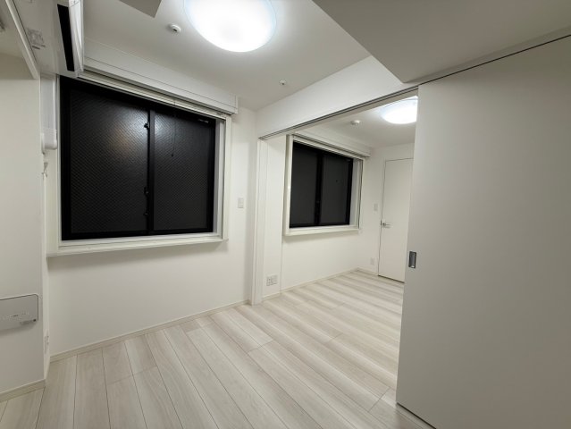 エントランス　おしゃれな居間です