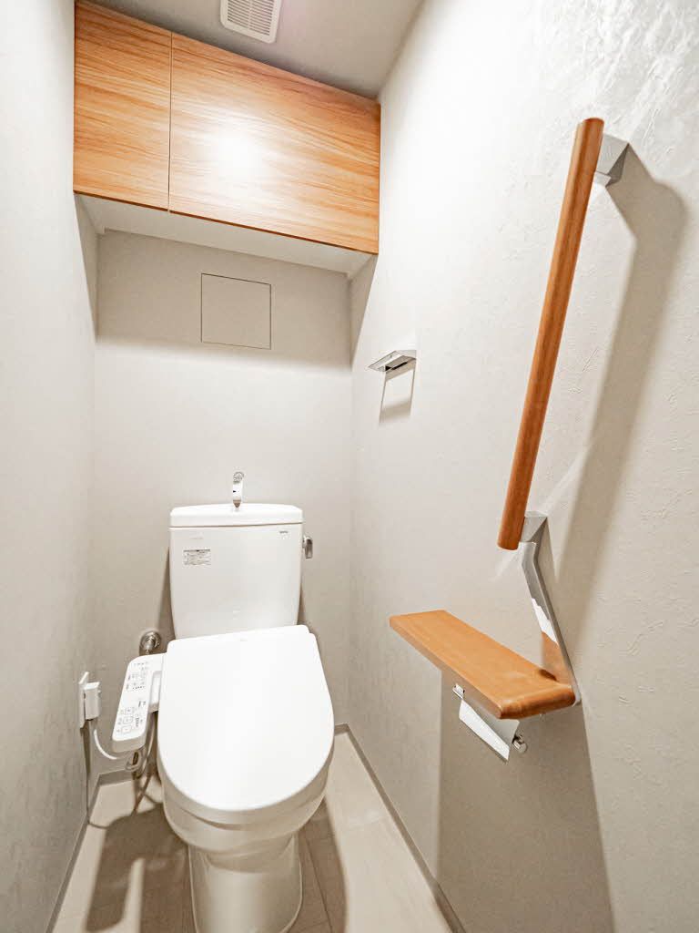 トイレ　トイレ