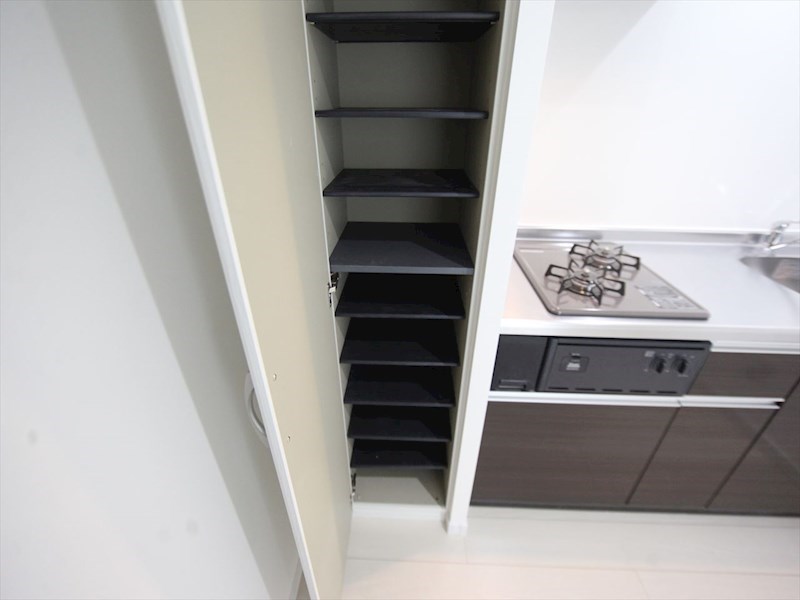 玄関　玄関　シューズボックス付（収納充実してます）