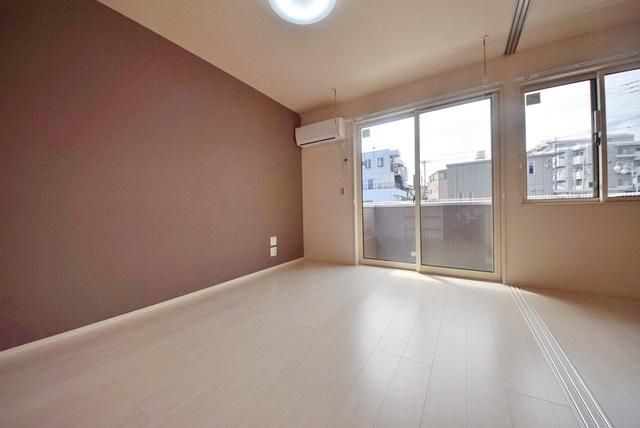 居室・リビング　※同施工写真