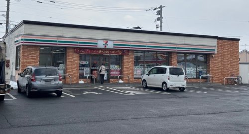 コンビニ　セブンイレブン 釧路城山1丁目店（コンビニ）まで202m