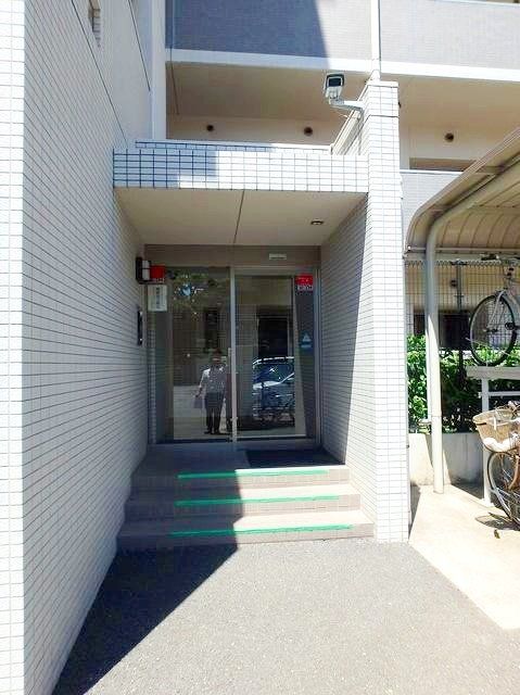 エントランス　★オートロック対応★