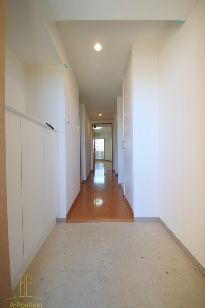 玄関　アリヴィオ夕陽ヶ丘