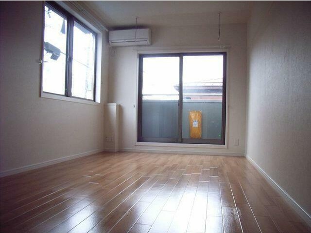 居室・リビング　開放感のあるゆったりとしたお部屋です♪