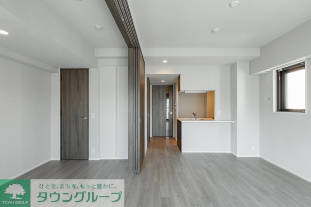 居室・リビング　Aタイプ2023年3月撮影 同タイプ801号室の写真です。