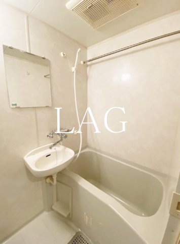 バス・シャワールーム　お風呂です。