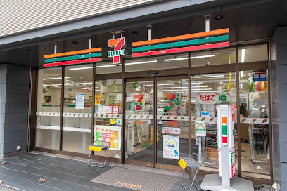 コンビニ　セブン－イレブン赤坂８丁目店（コンビニ）まで448m