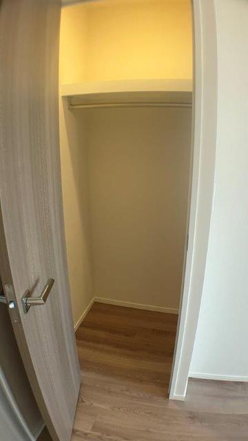 収納　収納（洋室約６．０帖）