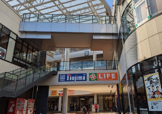 ショッピングセンター　ポンテポルタ千住（ショッピングセンター）まで446m