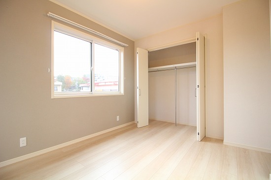 収納　類似部屋写真（左右反転となります）