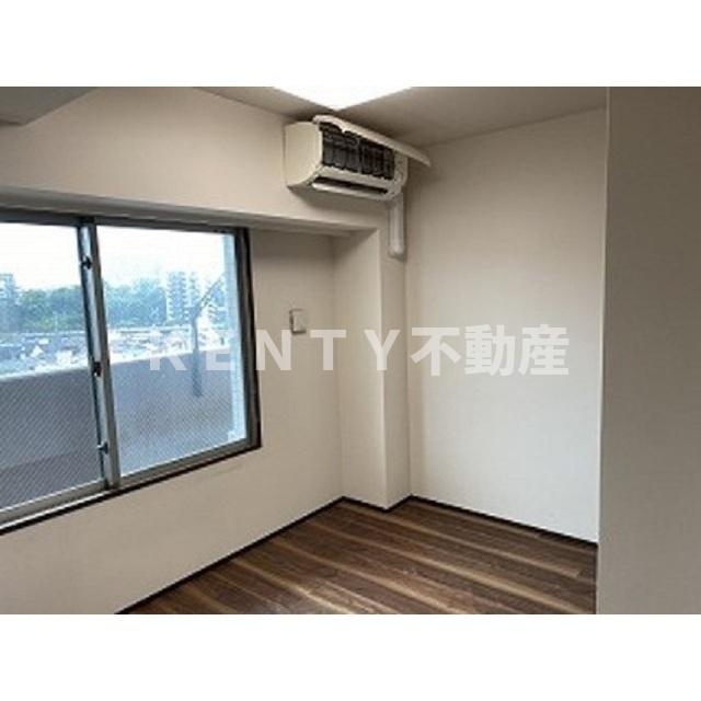 その他部屋・スペース　広くて明るい寝室