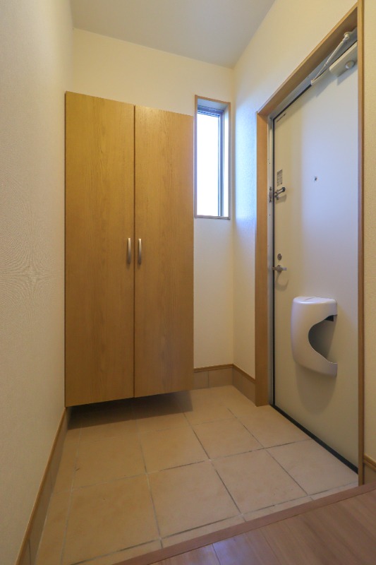 玄関　図面と現状に相違がある場合には現状を優先