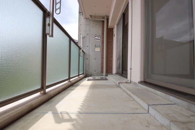 バルコニー　※別室の参考写真の為、現況優先です。