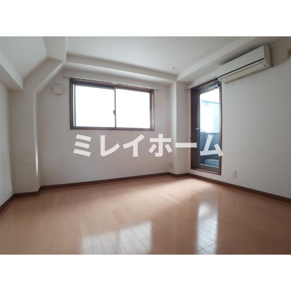 居室・リビング　同建物内、別のお部屋の参考写真になります。 同建物内、別のお