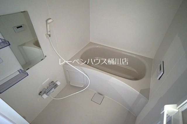バス・シャワールーム　レーベンハウス桶川店へ　048-787-5511