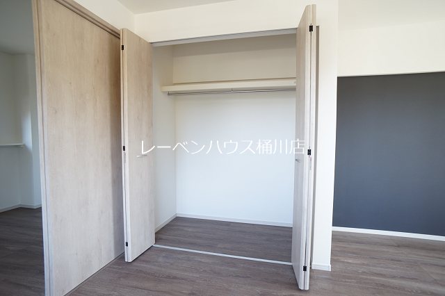 収納　レーベンハウス桶川店へ　048-787-5511
