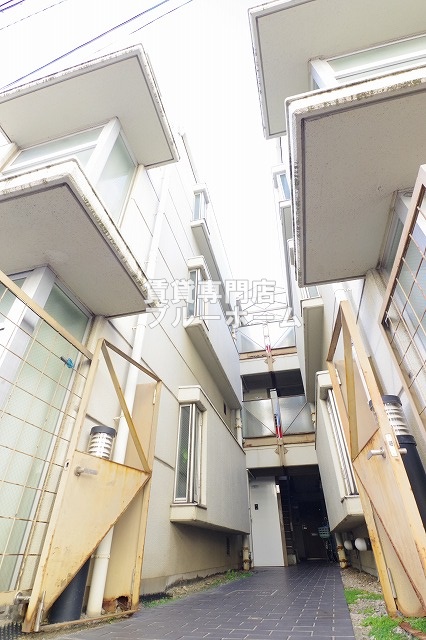 建物外観　マンションタイプの物件です！