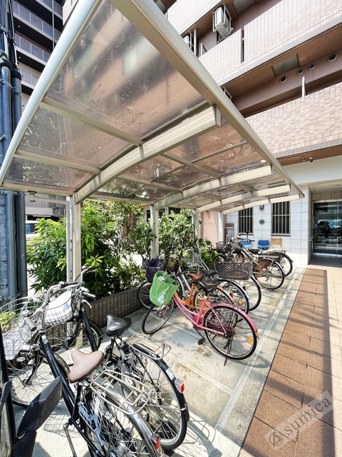 その他共有部分　屋根付きで大事な自転車を雨から守ります♪