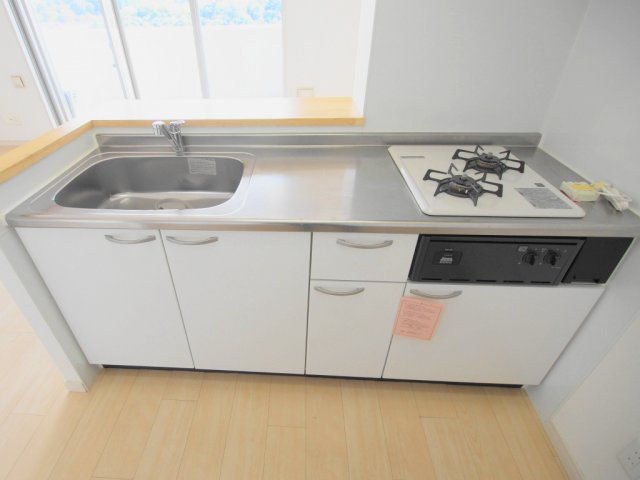 キッチン　※同じ間取りの別部屋のお写真です※
