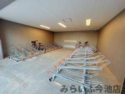 駐車場　駐輪場