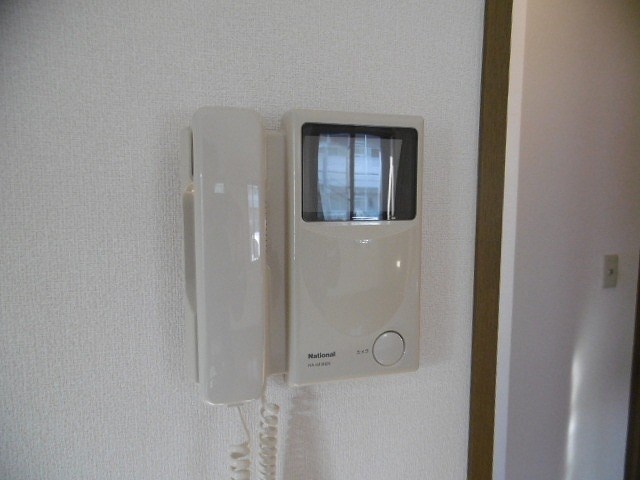 セキュリティ　ＴＶモニターホン　※写真は103号室のお部屋です。