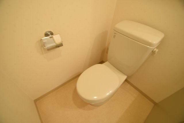 トイレ　落ち着いたトイレです