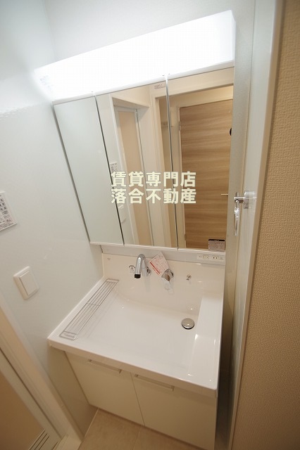 洗面設備　使いやすい独立洗面台